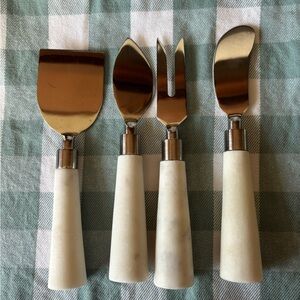 Elegant White Cheese Knife Set